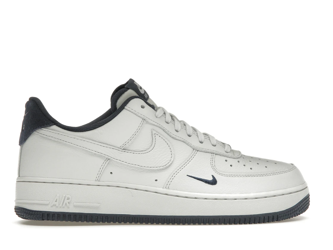 Nike Air Force 1 Low '07 LV8 Photon Dust Obsidian