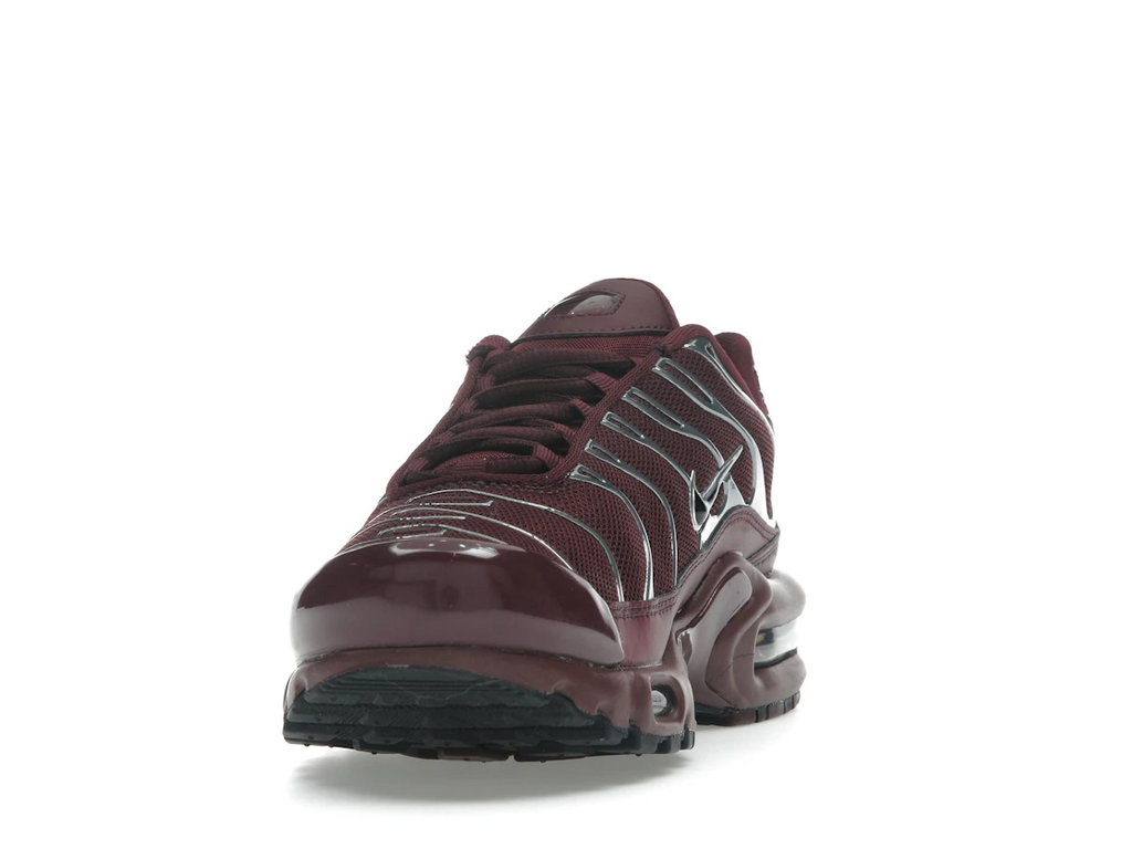 Nike Air Max Plus SE Night Maroon Metallic Silver (W)