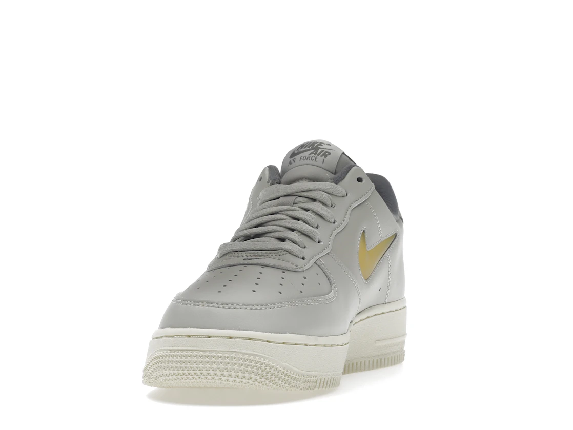 Nike Air Force 1 Low '07 Jewel Light Bone Coconut Milk