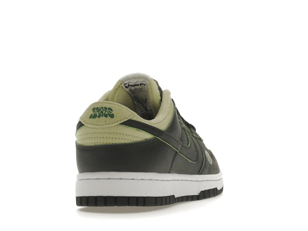 Nike Dunk Low Avocado (W)
