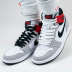 Air Jordan 1 Retro High Light Smoke Grey