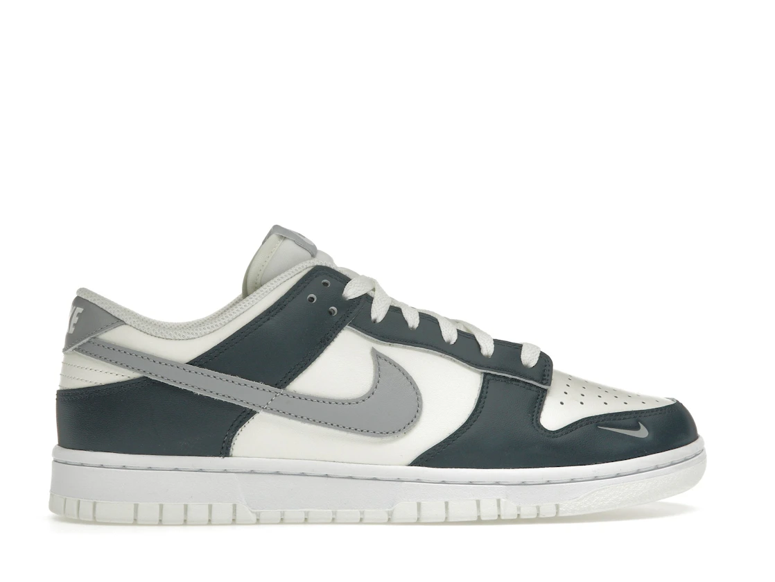 Nike Dunk Low Armoury Navy (W)