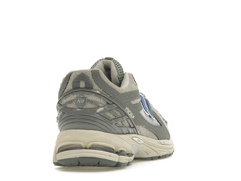 New Balance 1906R size? Exclusive Diamond District Pack Grey