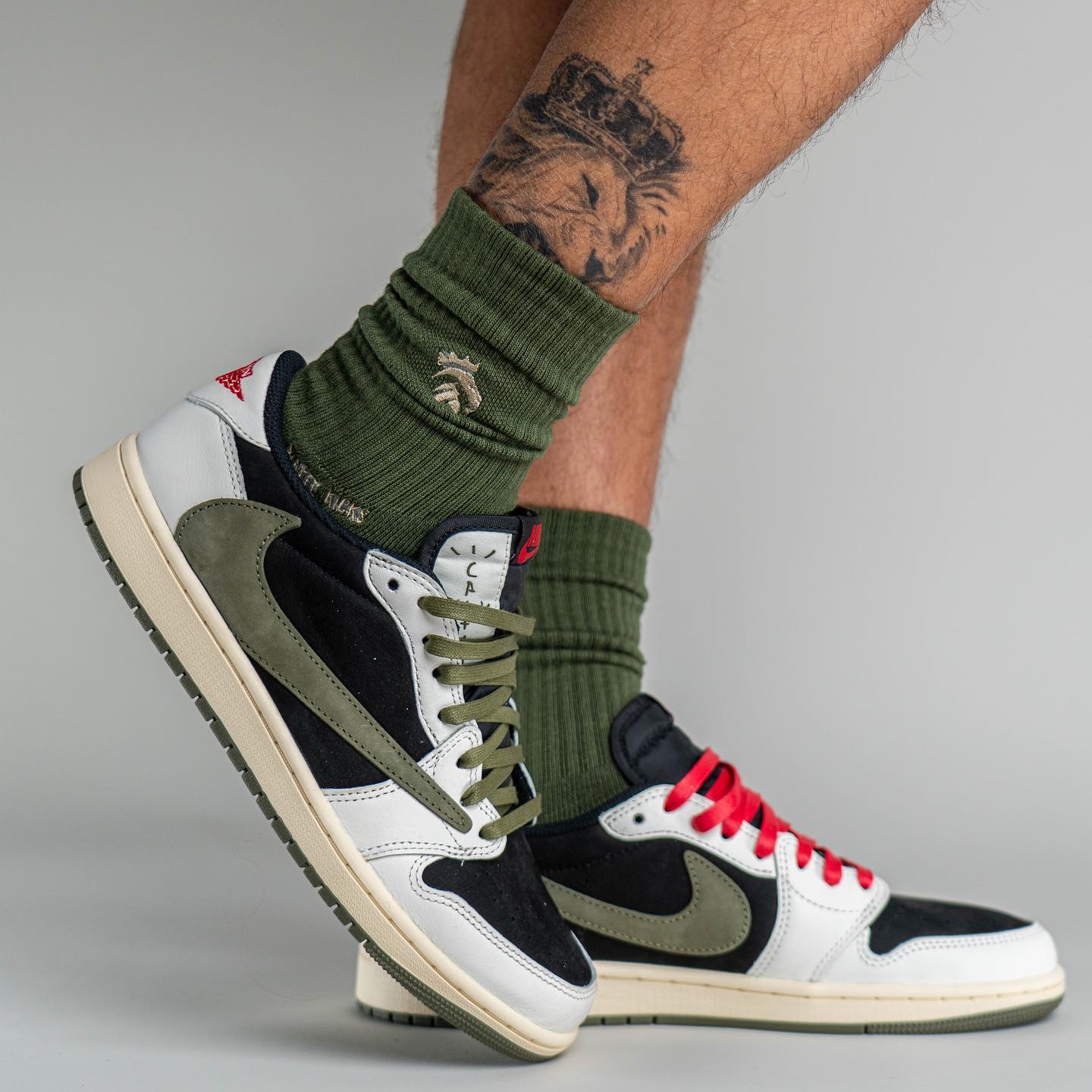 Air Jordan 1 Low Travis Scott Olive (W)