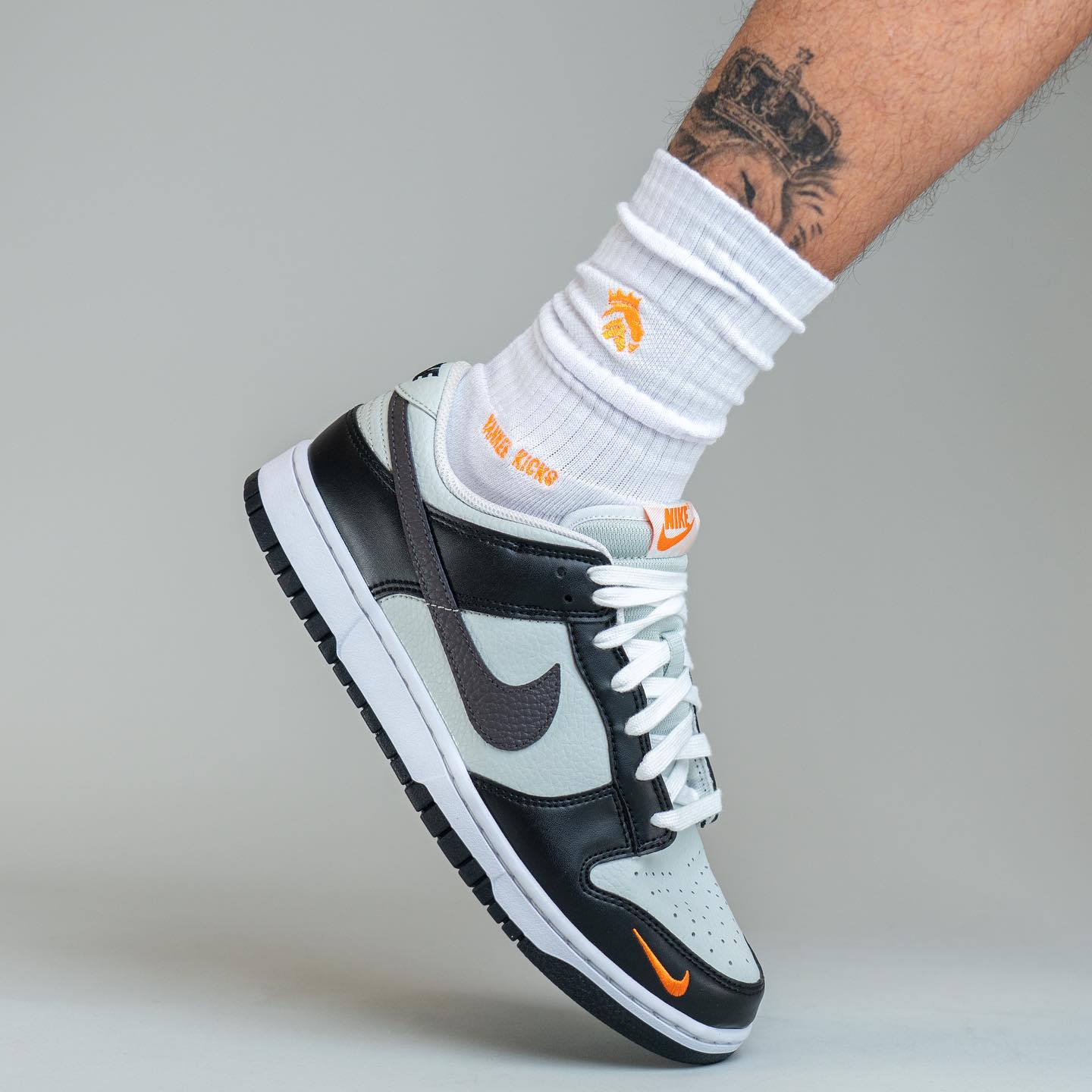 Nike Dunk Low Mini Swoosh