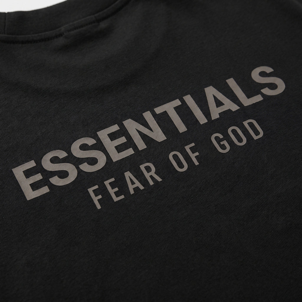 tričko Fear of God Essentials S25 T-shirt Glossy Jet Black 125SP254190F ADONIO