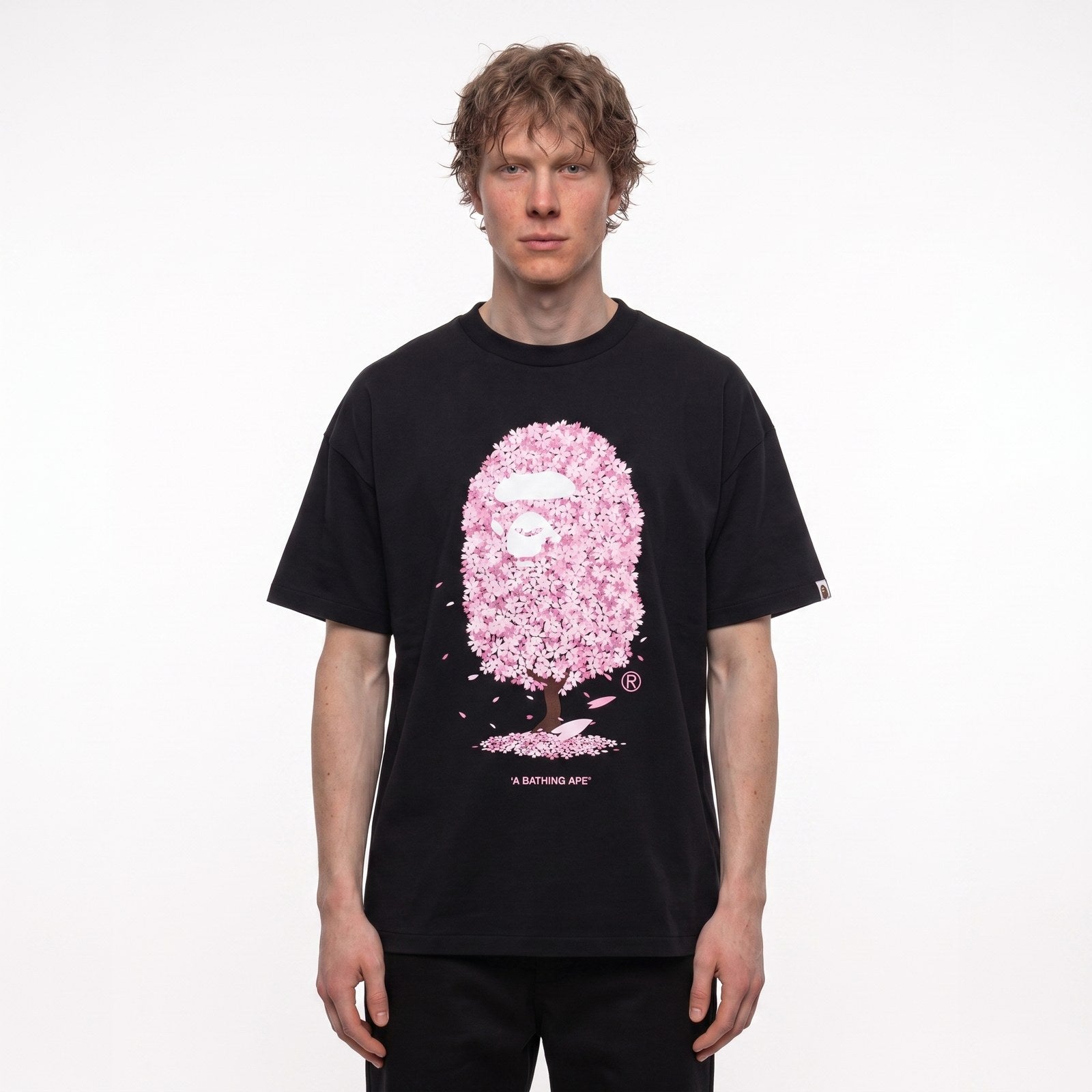 BAPE Sakura T-Shirt Black - model foto