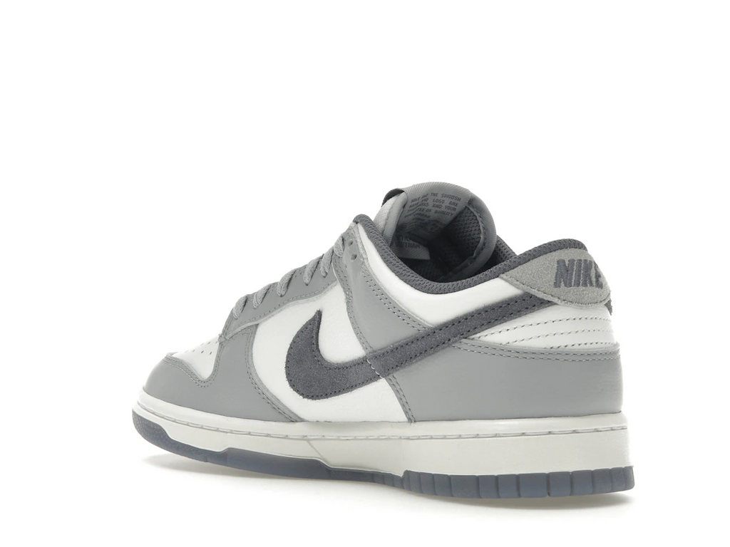 Nike Dunk Low Light Carbon