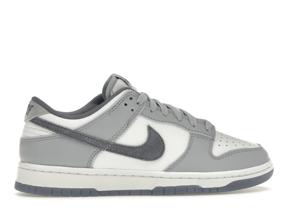 Nike Dunk Low Light Carbon