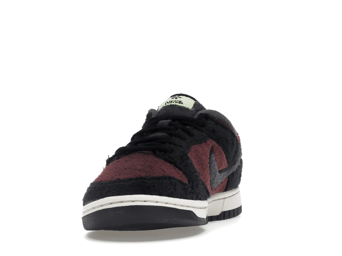 Nike Dunk Low Fleece Burgundy Crush (W)