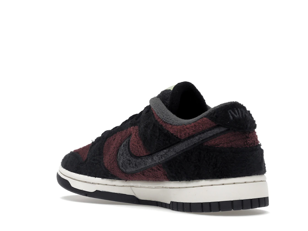 Nike Dunk Low Fleece Burgundy Crush (W)