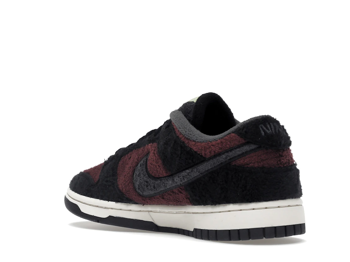 Nike Dunk Low Fleece Burgundy Crush (W)