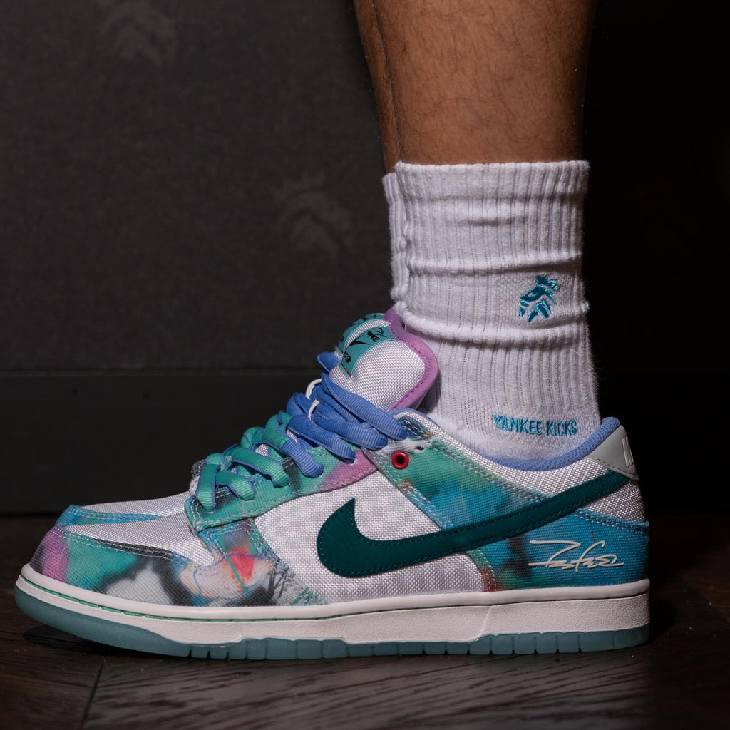 Nike SB Dunk Low Futura Laboratories Bleached Aqua