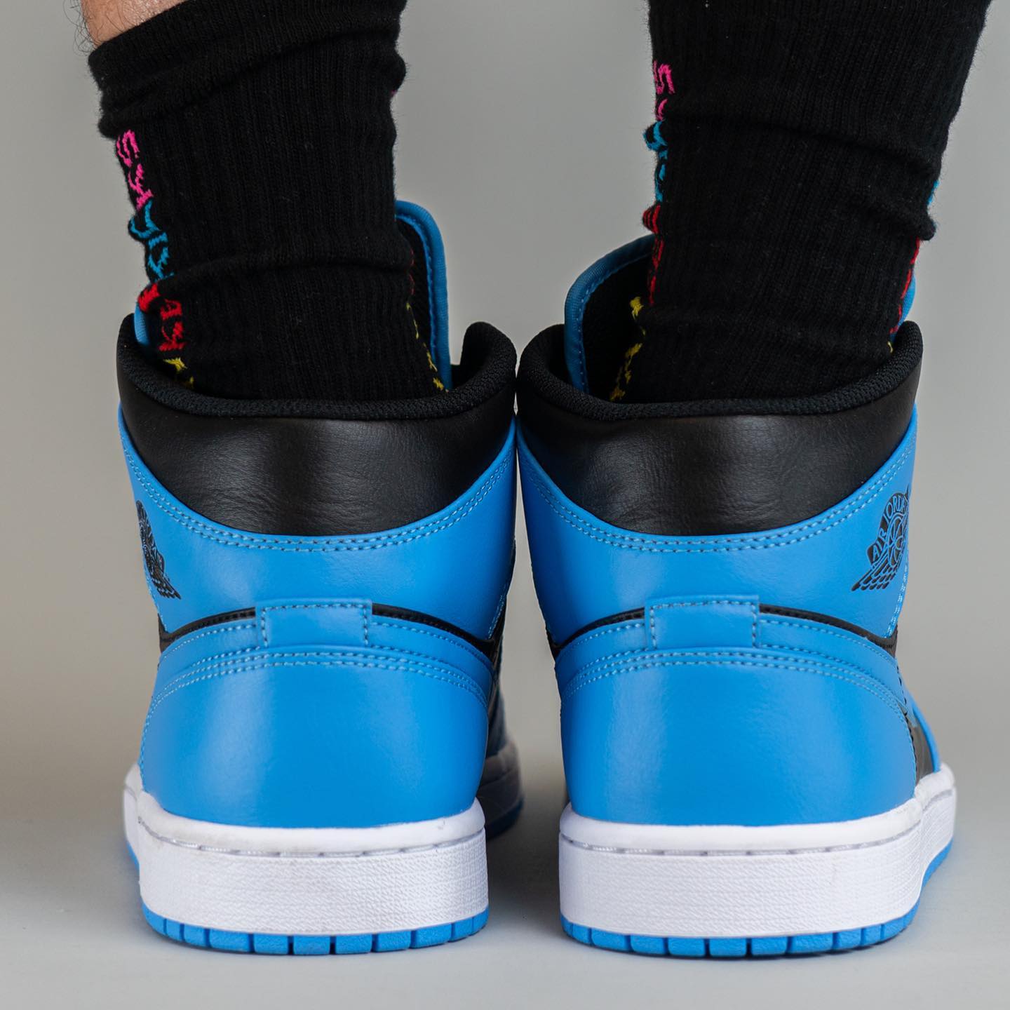 Jordan 1 Mid University Blue Black