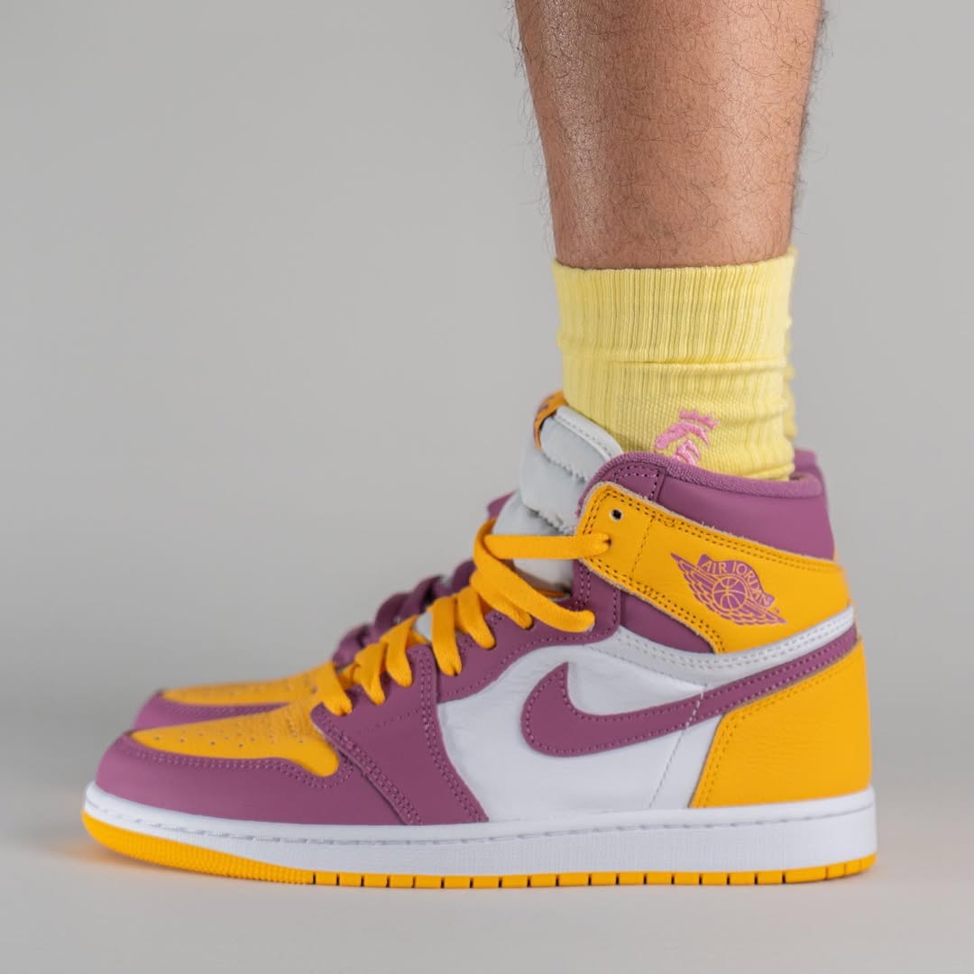 Air Jordan 1 Retro High OG Brotherhood