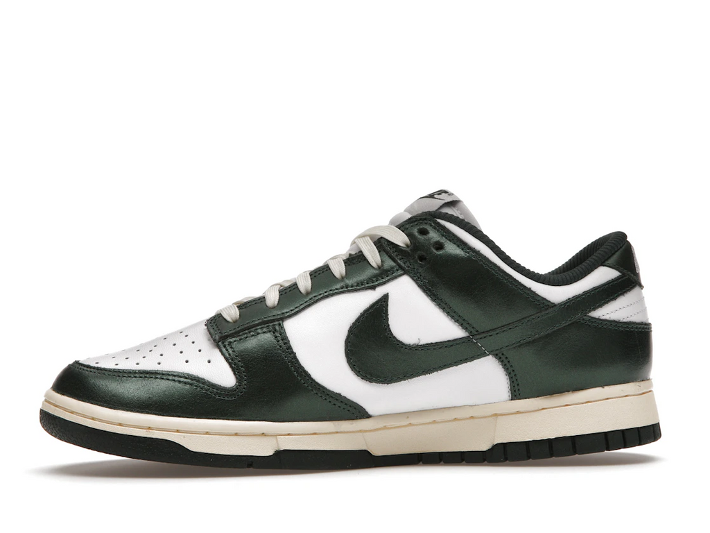 Nike Dunk Low Vintage Green (W)