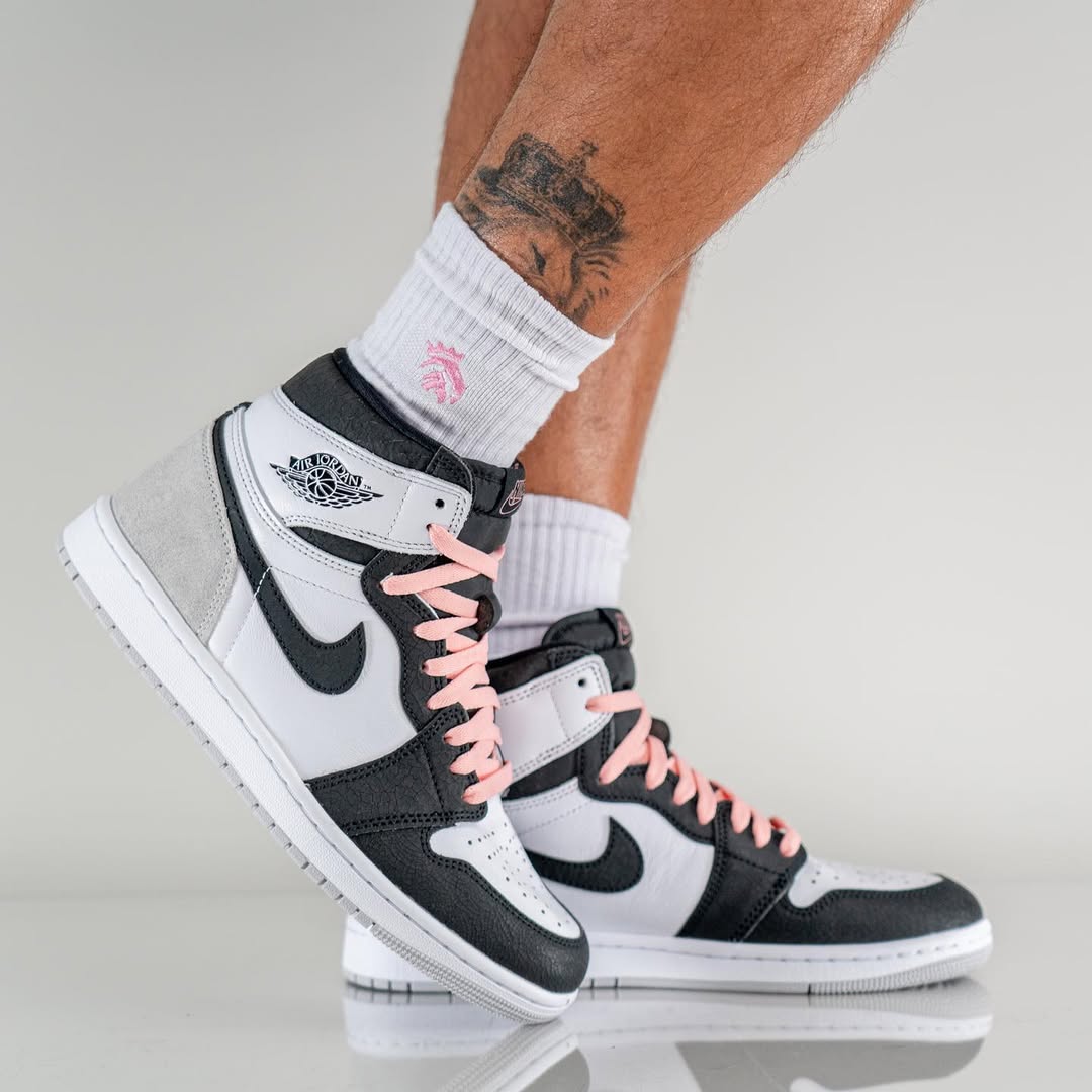 Air Jordan 1 Retro High OG Stage Haze