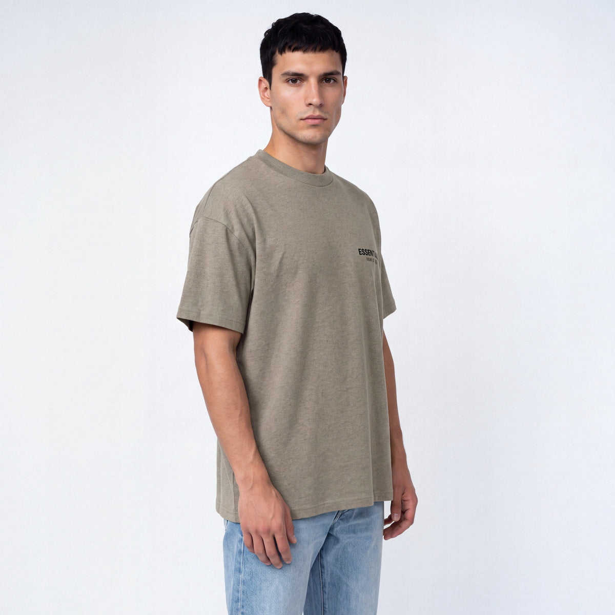 tričko Fear of God Essentials S25 T-Shirt Homestead Heather ADONIO
