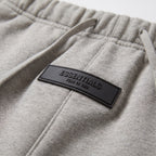 šortky Fear of God Essentials S22 Shorts Dark Oatmeal 160BT212013F ADONIO