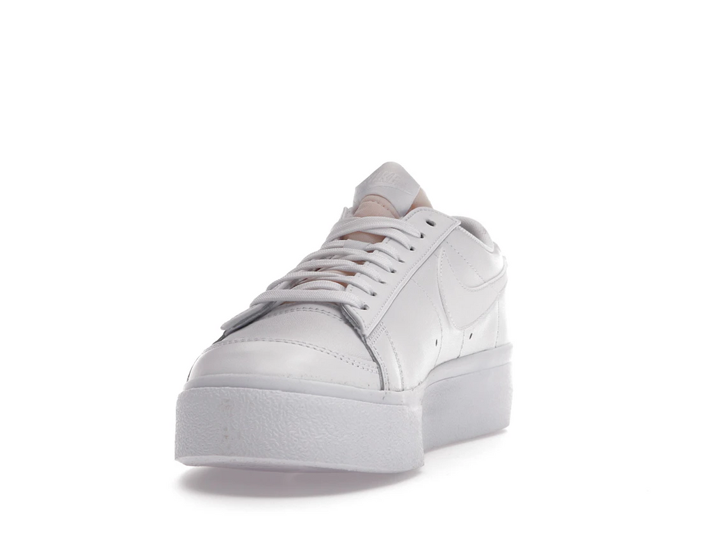 tenisky a boty Nike Blazer Low Platform Triple White (W) DJ0292-100 ADONIO
