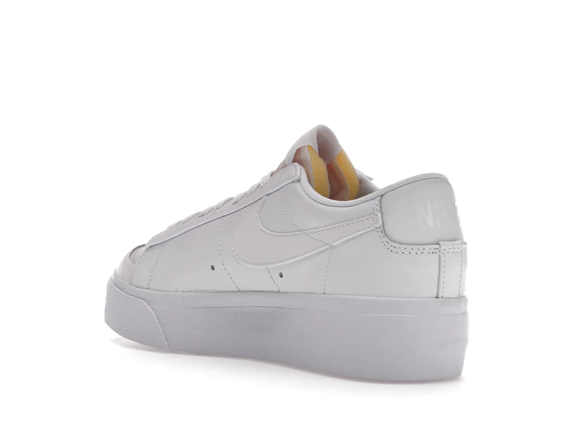 tenisky a boty Nike Blazer Low Platform Triple White (W) DJ0292-100 ADONIO