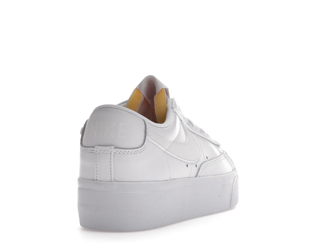 tenisky a boty Nike Blazer Low Platform Triple White (W) DJ0292-100 ADONIO