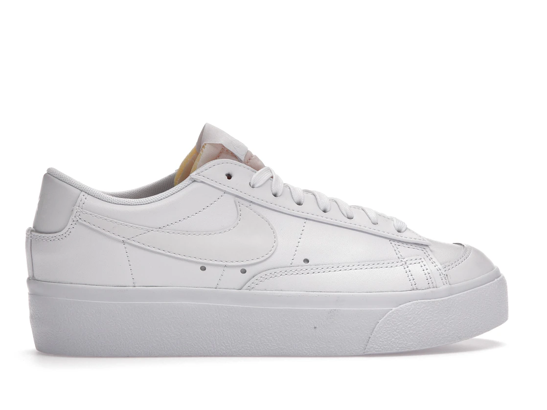tenisky a boty Nike Blazer Low Platform Triple White (W) DJ0292-100 ADONIO
