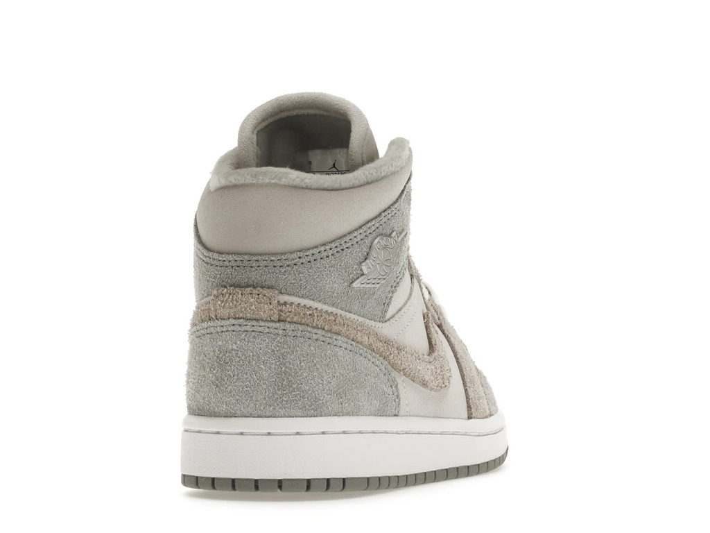 Jordan 1 Mid SE Particle Grey (W)