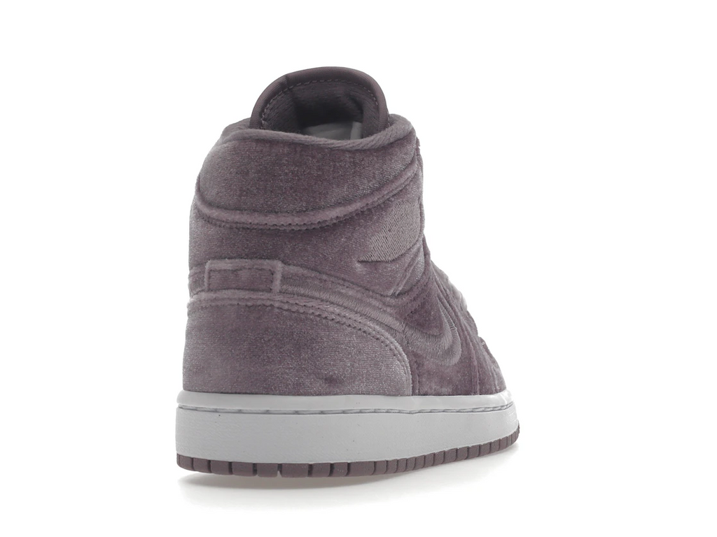 Air Jordan 1 Mid SE WMNS Purple Smoke