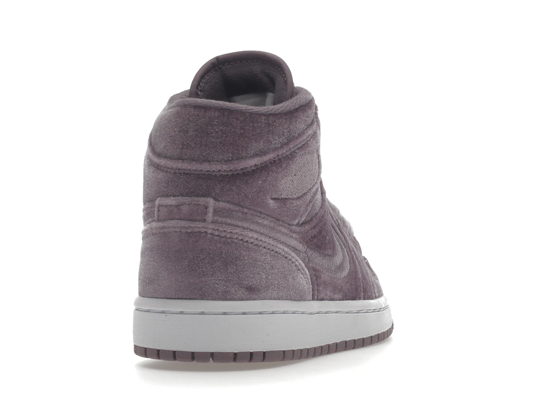 Air Jordan 1 Mid SE WMNS Purple Smoke
