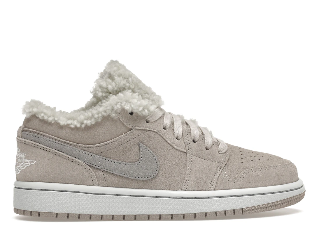 Jordan 1 Low SE Sherpa Fleece (W)