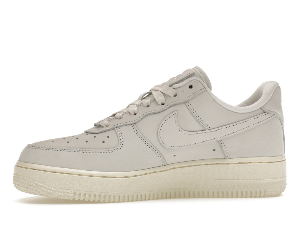 Nike Air Force 1 Low Summit White (W)