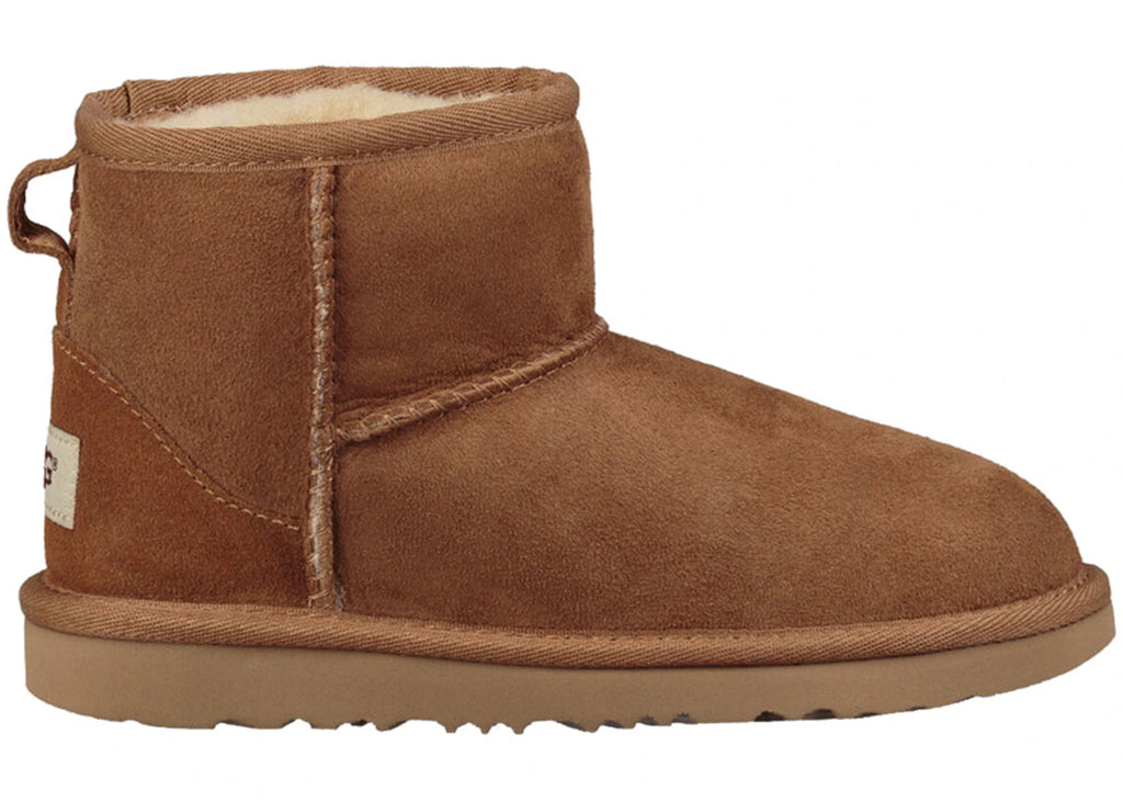 UGG Classic Mini Boot II Boot Chestnut (Kids) 1017715K-CHE ADONIO