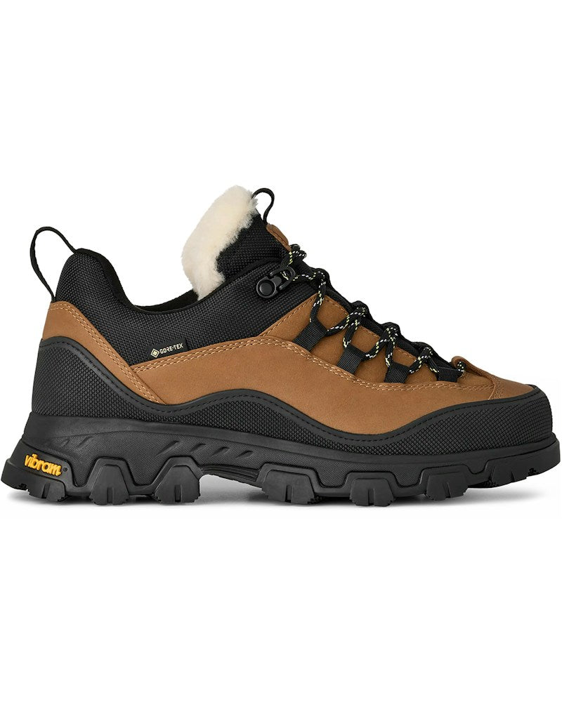 tenisky a boty UGG MetroTrek Hiker Chestnut (W) 1171434-CHE ADONIO