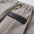 šortky Fear of God Essentials S22 Shorts Dark Oatmeal 160BT212013F ADONIO
