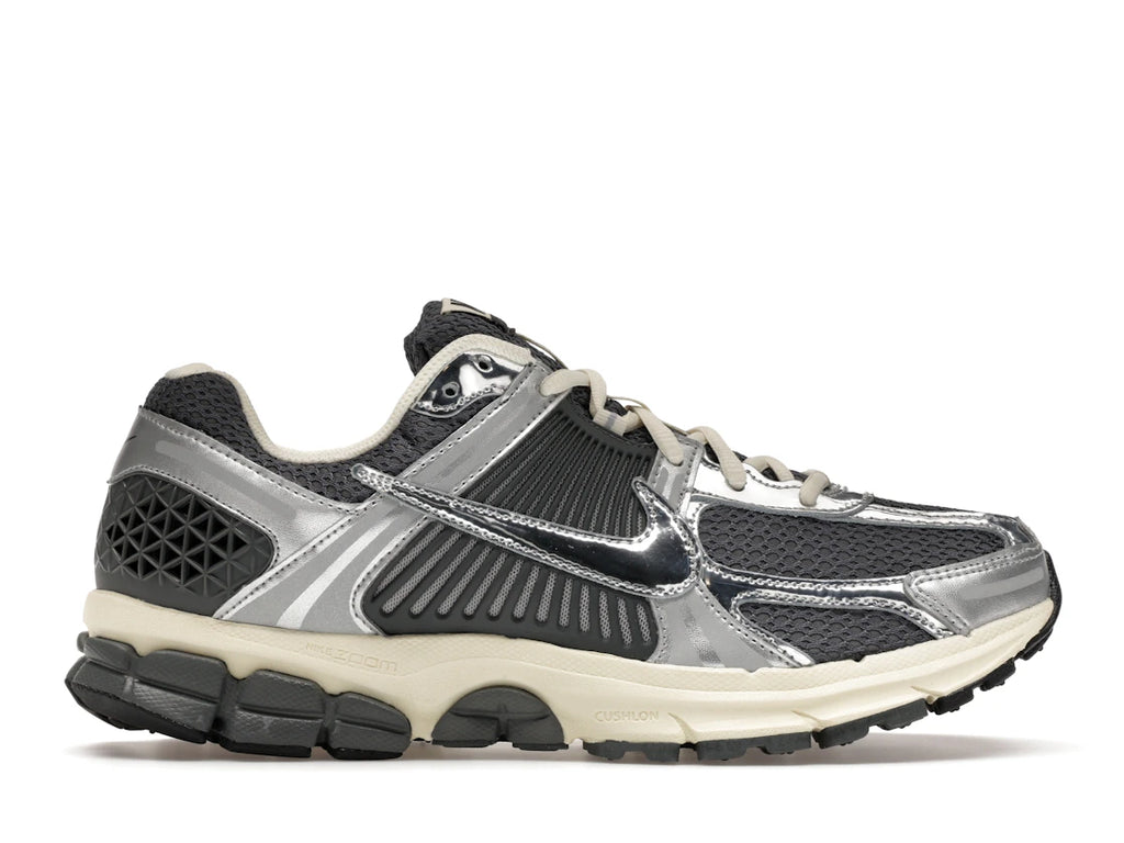 tenisky a boty Nike Zoom Vomero 5 Iron Grey Chrome IM3486-001 ADONIO
