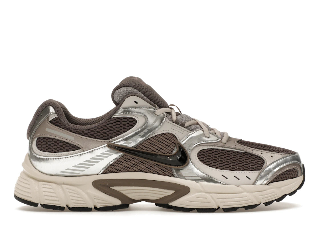 Nike V5 RNR Cave Stone Black