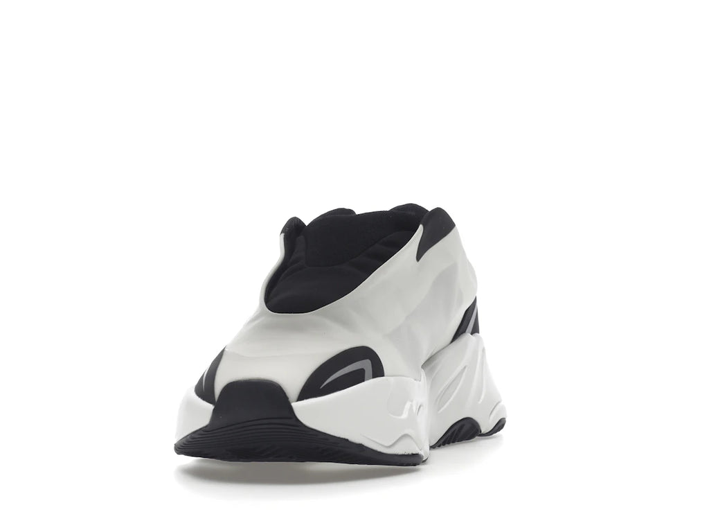 tenisky a boty adidas Yeezy Boost 700 MNVN Laceless Analog IG4798 ADONIO