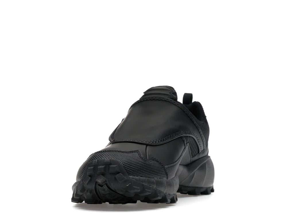 tenisky a boty Nike ACG Phassad Triple Black HM7133-002 ADONIO