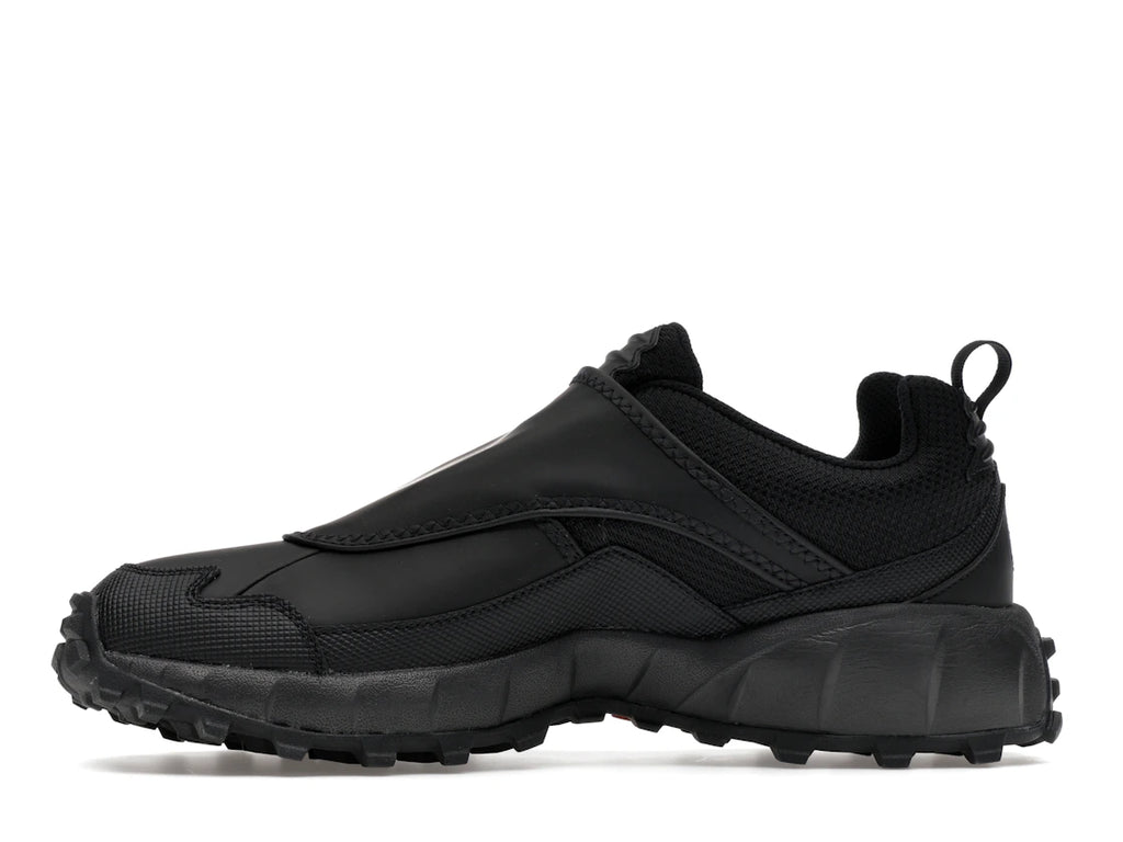 tenisky a boty Nike ACG Phassad Triple Black HM7133-002 ADONIO