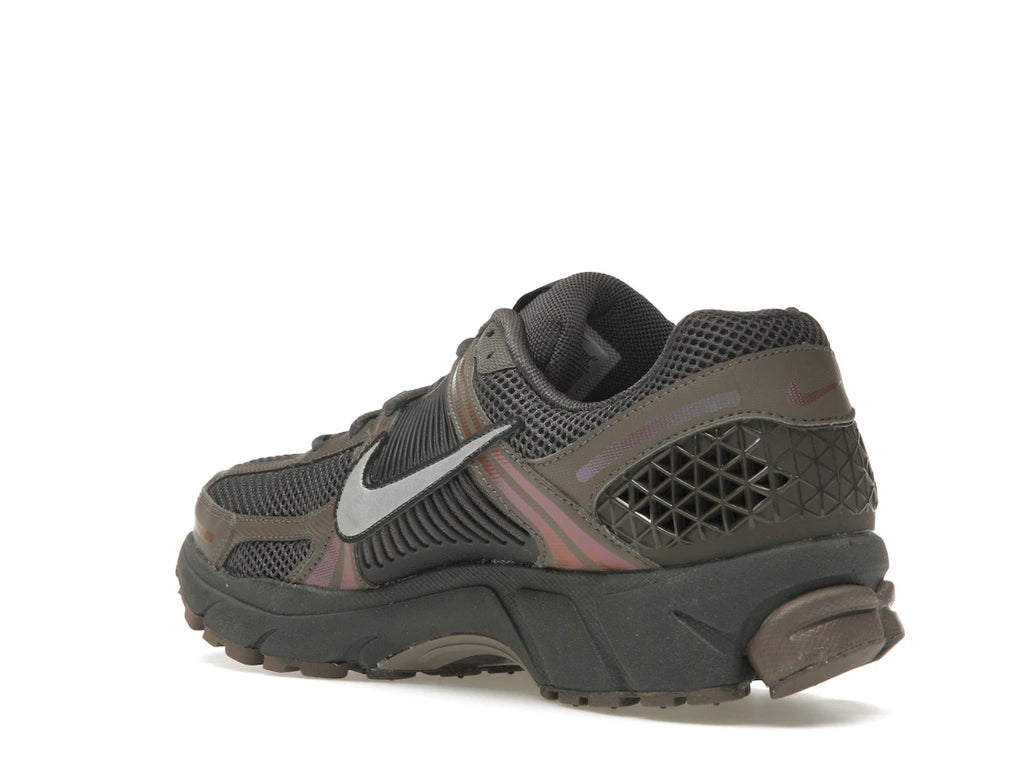 Nike Zoom Vomero 5 Cave Stone