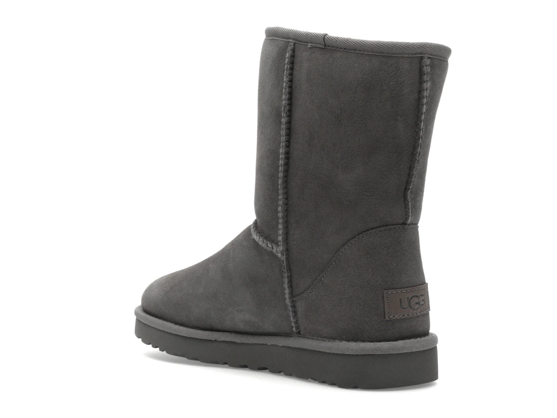 tenisky a boty UGG Classic Short II Boot Grey (W) 1016223-GREY ADONIO
