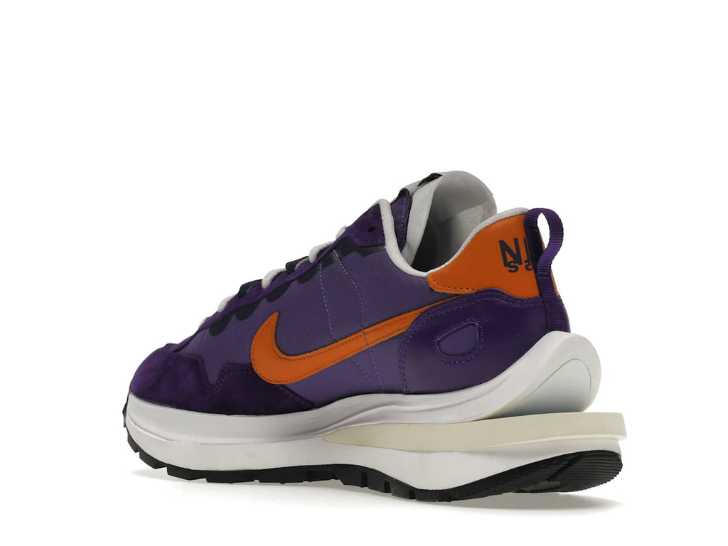 Nike Vaporwaffle sacai Dark Iris