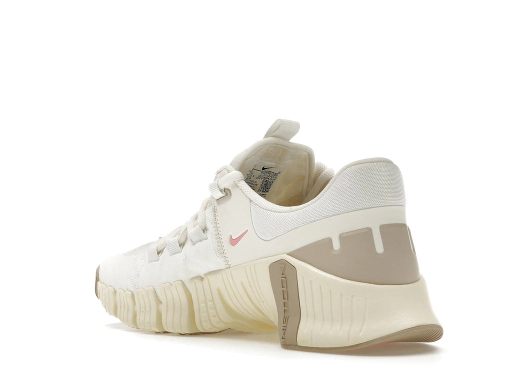 Nike Free Metcon 5 Sail Sanddrift (W)