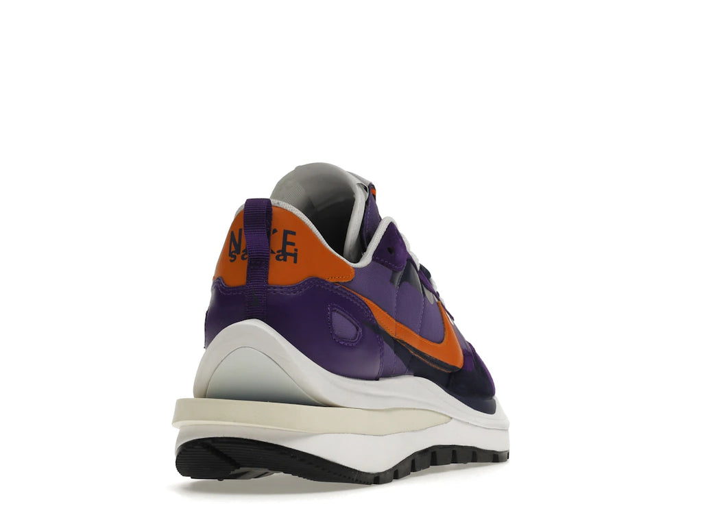 Nike Vaporwaffle sacai Dark Iris