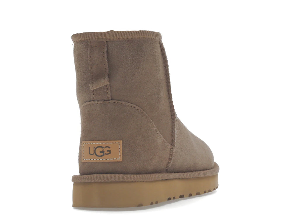tenisky a boty UGG Classic Mini II Boot Caribou (W) 1016222-CRBO ADONIO