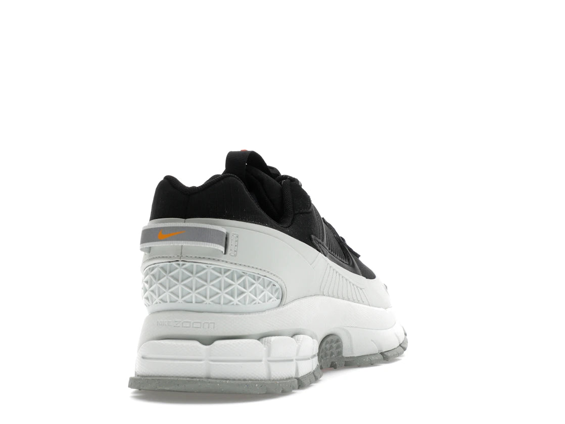 Nike Zoom Vomero 5 Roam Black Light Silver