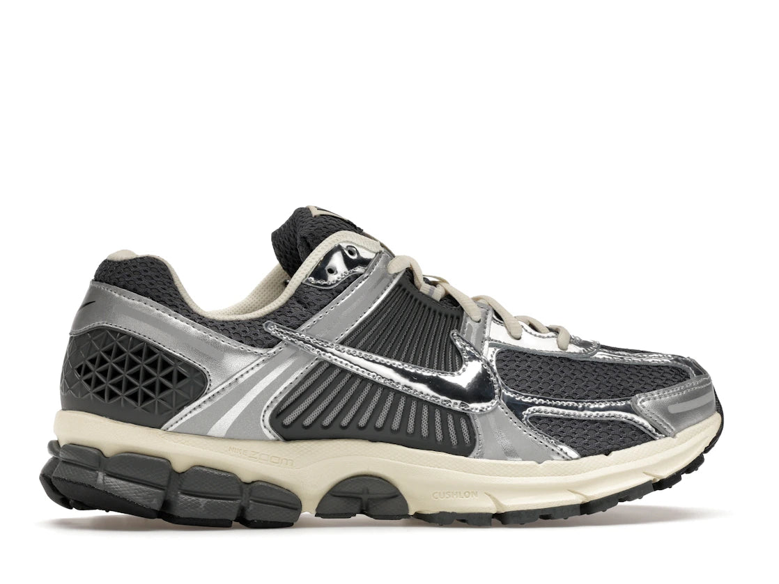 tenisky a boty Nike Zoom Vomero 5 Iron Grey Chrome IM3486-001 ADONIO